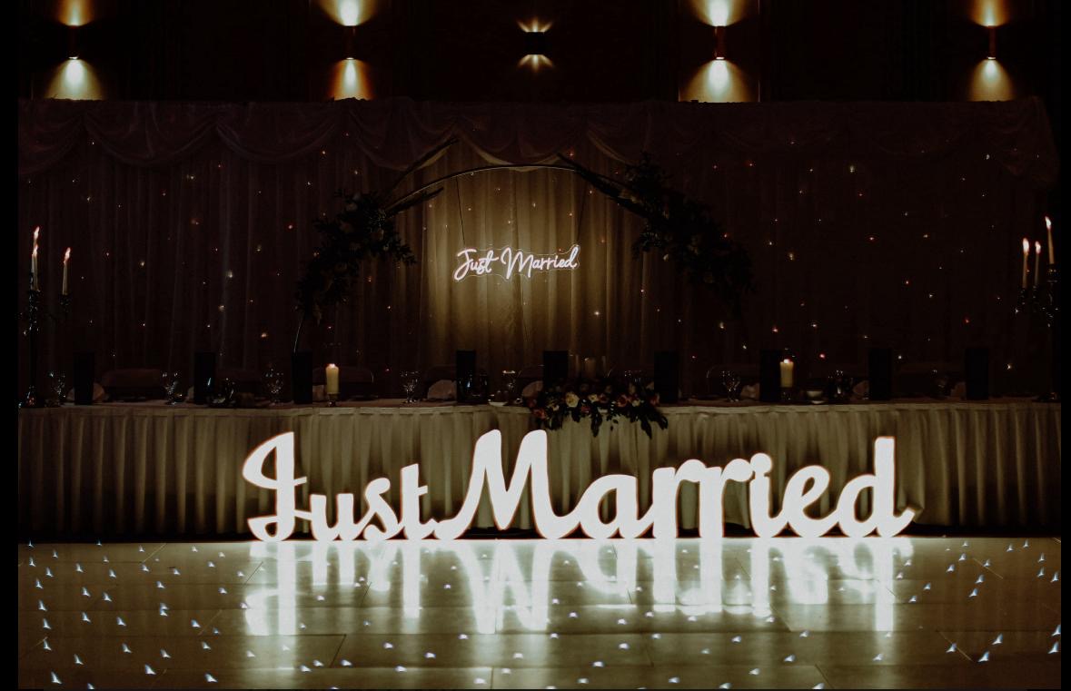 Light up signs in cork 